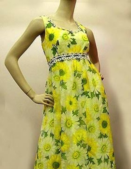 daisy-dress1 From Moonbeams and Memories