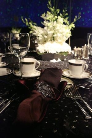 stellar_2008_decor_table_swarovskiornament_03-28-08
