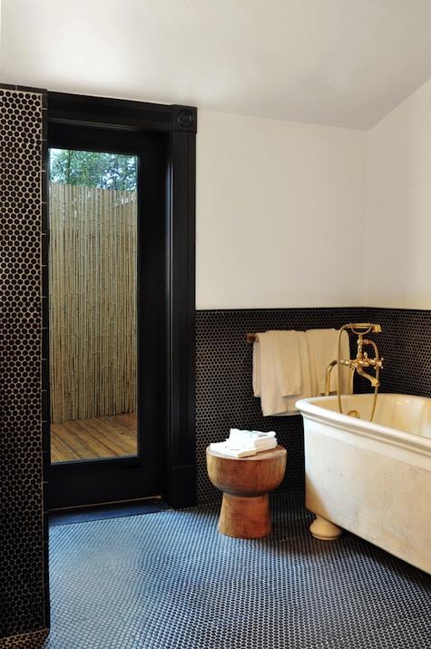 hotel saint cecilia bath with mushroom stool